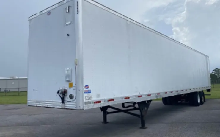 Enclosed dry van trailer